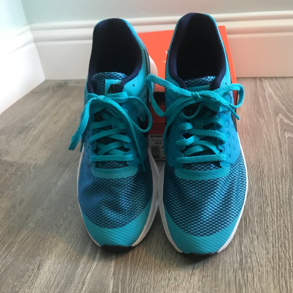 NWB Nike Downshifter 7Y Women’s 8 1/2